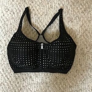 Victoria Sport Knockout Front-Close Sport Bra 34DD